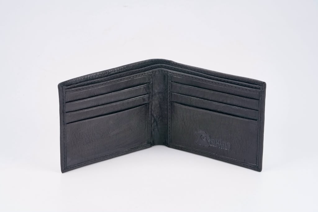 Classic Leather Wallet Black - interior card slots